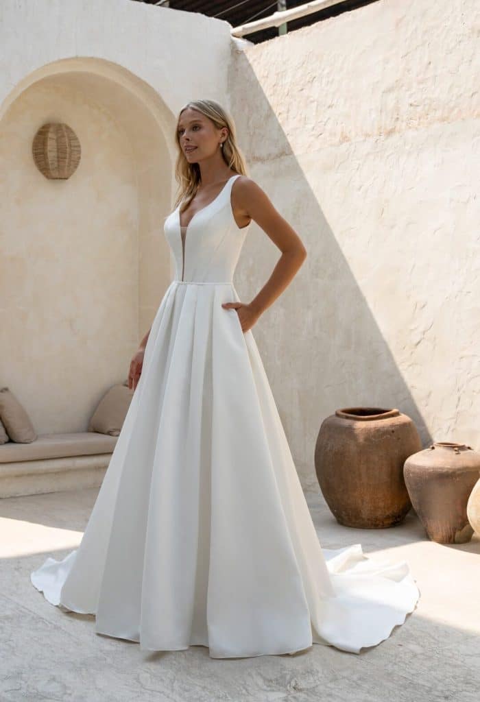 Satijnen trouwjurk, elegante trouwjurk