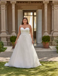 Grote maat trouwjurk strapless